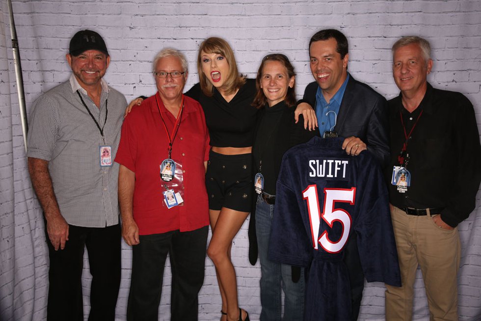 Taylor Swift 2015 -2.jpg
