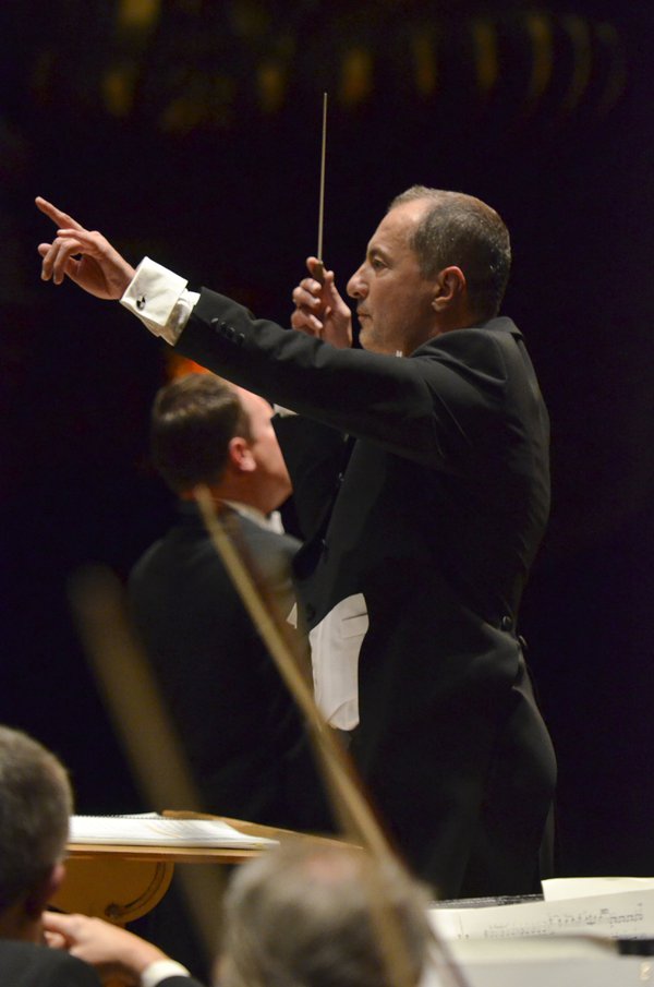 Columbus Symphony conductor Rossen Milanov