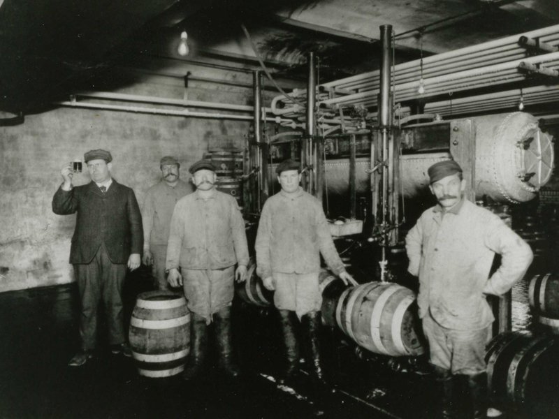 1847-Men-in-Brewery015.jpg